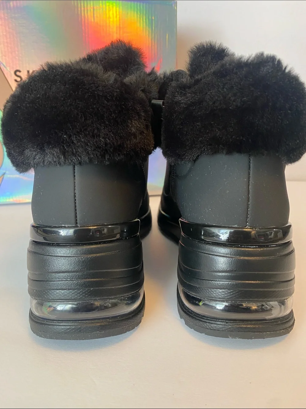 Skechers Million Air Elevated Faux Fur Lined High-Top Winter Sneakers Size 9